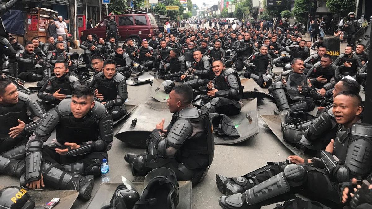 3,000 Personnel Prepared To Secure A Demonstration Against The Job Creation Law In Malang