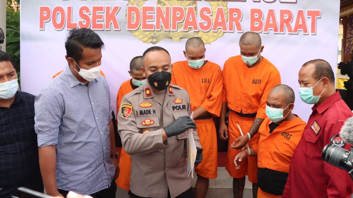 Offended By Gossip Considered A Lackey, Man In Denpasar Beats His Girlfriend While Drinking Arak Together