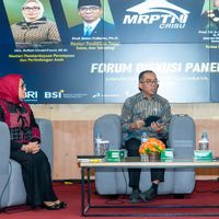 Menteri Brian Tegaskan Unesa Harus Jadi Mesin Inovasi dan Benteng Peradaban Bangsa