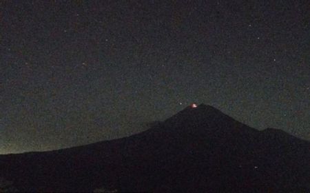 Gunung Semeru Erupsi dengan Letusan Setinggi 400 Meter