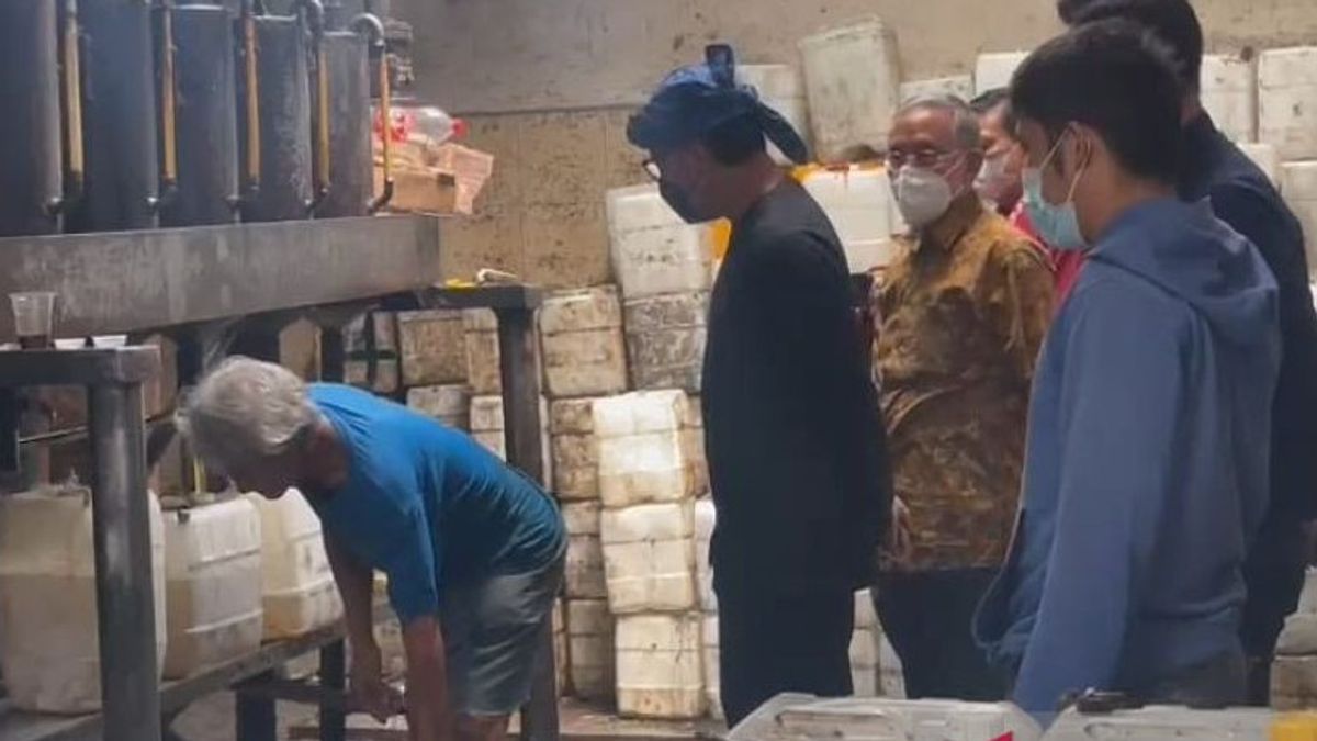 Wali Kota Bima Arya Sidak Depo Minyak Goreng Terbesar di Bogor PD Taman Cimanggu