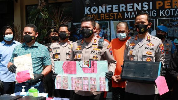 Pembobol Mesin ATM Gasak Rp498 Juta di Malang Ditangkap, Pelakunya Petugas </i>Maintenance</i> yang Pegang Kunci