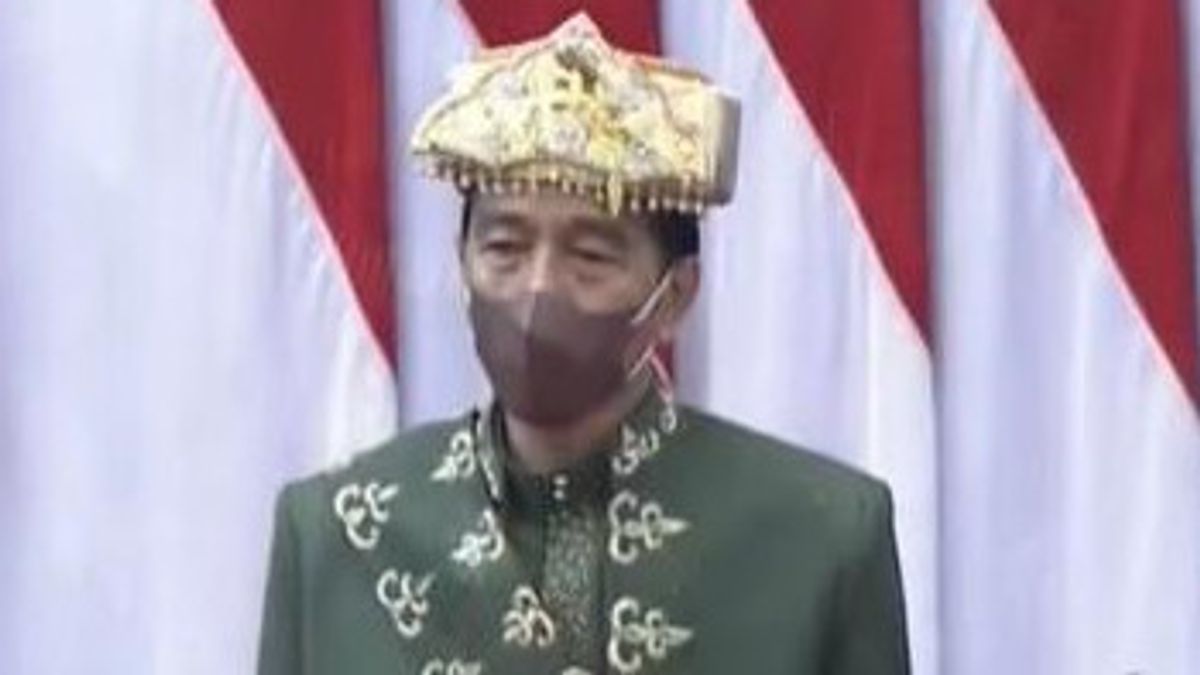 Gagah dengan Baju Adat Bangka Belitung, Jokowi Tampilkan Simbol Akulturasi Budaya