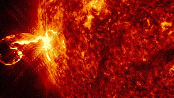 University Of New Hampshire Will Develop NOAA's Solar Wind Sensors