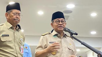 Pramono Janji Tiap Rabu Berangkat Kerja Naik Transportasi Umum, Ingin Beri Contoh ke ASN  