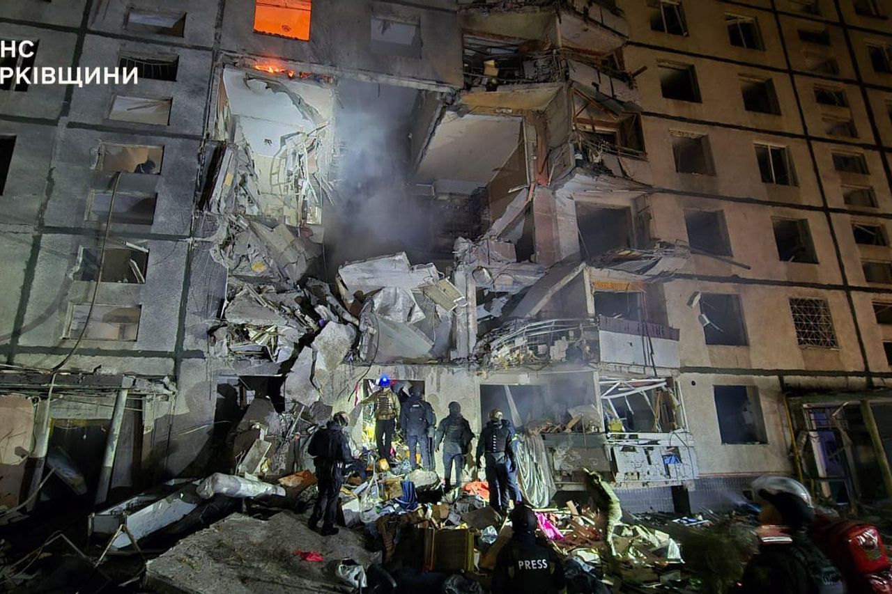 ロシアの対ウクライナ空爆で10人が死亡し、うち2人は子供だった。