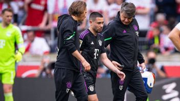 La blessure au Bayern Muenchen avant le match contre le Real Madrid à la deuxième mi-temps de la demi-finale de la Ligue des champions