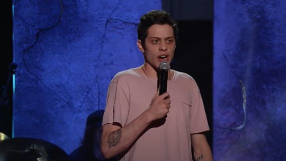 Disindir Kanye West Lewat Lagu Baru, Pete Davidson Tak Mau Ambil Pusing