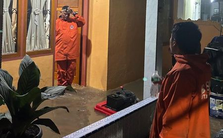 697 Warga Bukittinggi Sumbar Kebanjiran, BPBD Evakuasi Bareng Damkar