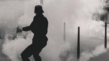 Polisi Timor Leste Bentrok dengan Demonstran Tolak Rencana 56 Mobil Dinas Baru Anggota Parlemen