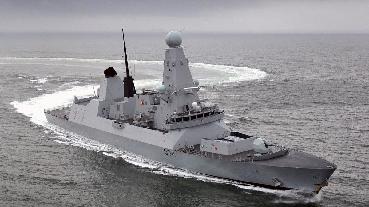 英国、世界最先端の軍艦を湾岸に派遣、シャップス国防相「中東は重要」