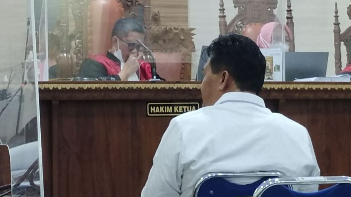 Regarding The Authority Chancellor Graduated The Mandiri Line Maba, The Judge Asked His Criteria To The Former Rector Of The Unri