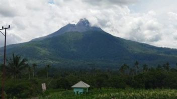PVMBG Reminds Potential Eruption Threats Of Men's Lewotobi Mountain