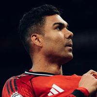 マンチェスター・ユナイテッド、ブレンタフォードに2-1で勝利し、3位に躍進