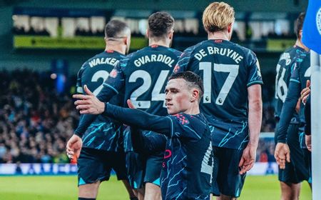 Hancurkan Brighton Empat Gol, Man City Selangkah Lagi Geser Arsenal