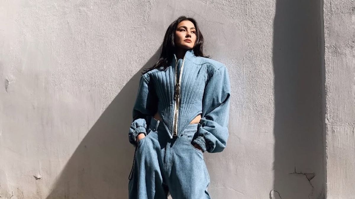 Agnez Mo présente un spectacle spectaculaire lors de son premier concert à Dubaï
