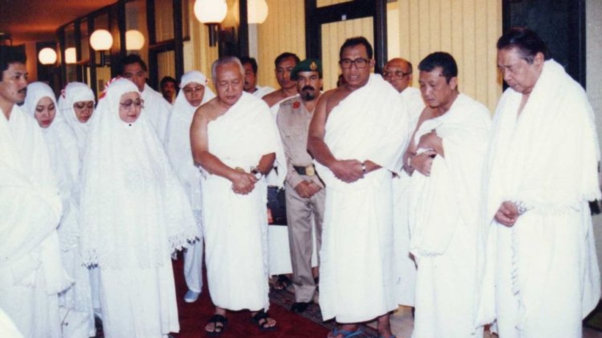 History Today, June 17, 1991: President Suharto Arrives In Jeddah For Hajj