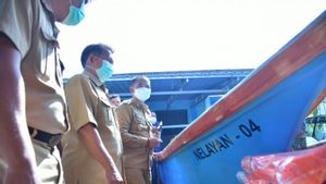 Pemkab Bangka Berikan Bantuan Lima Unit Kapal Penangkap Ikan untuk Kelompok Nelayan