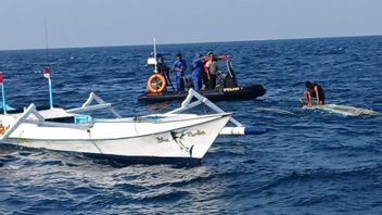 in, boat-people s'est tourné vers le détroit d'Alas NTB