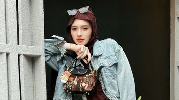 버고엔 아기를 데려다 줬고, 그의 어머니는 정신 건강을 위해 말했다.