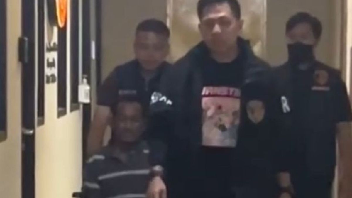 Jealous Of Ex-Girlfriend, Muara Angke Pier Labor Stabbed His Colleague To Death