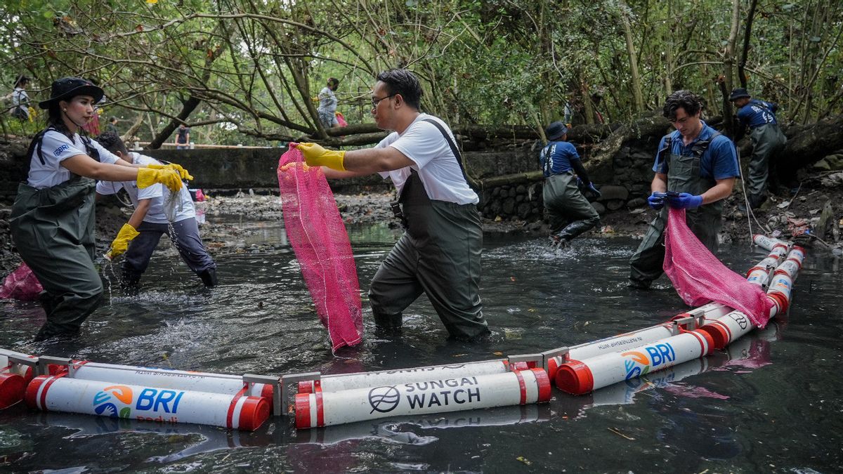 Momentum Hari Sungai, BRI Jaga Ekosistem Lewat Bersih-bersih Sungai dan Kesadaran Pengelolaan Sampah