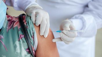 an : Une recherche récente révèle que le vaccin contre le VPH peut réduire le risque de cancer du ciel de 80 pour cent