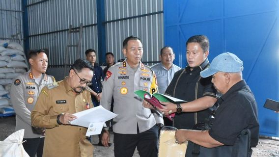 Polda Kalsel Tunggu Hasil Lab Sampel Pupuk Ilegal yang Disita 