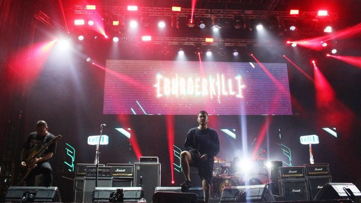  أداء Trengginas في هامرسونيك ، Burgerkill يجعلك ساخنا