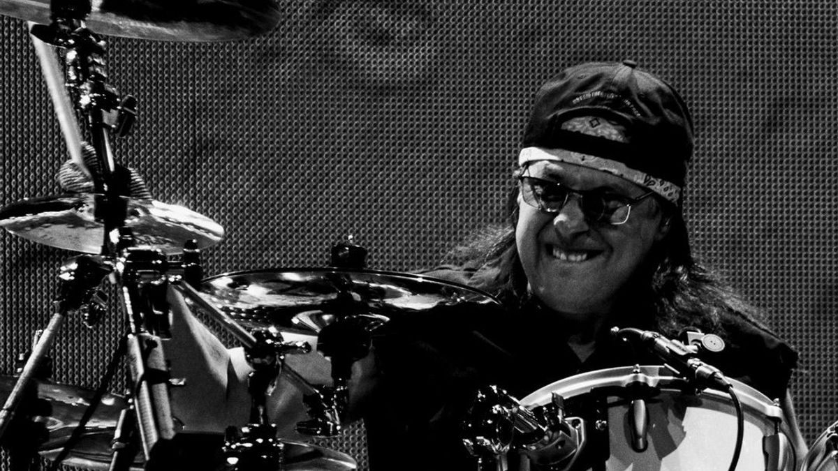 Mike Mangini Ungkap Inspirasi Lirik untuk Single Solo <i>Freak Of Nature</i>