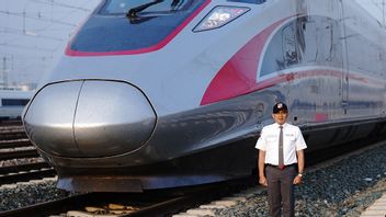 Airlangga Hartarto: Jakarta-Bandung Projet Ferroviaire à Grande Vitesse étendu à Surabaya 