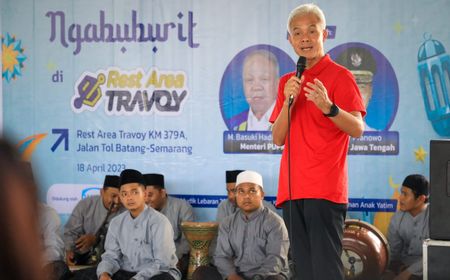 Ganjar Sebut Penerapan One Way Tol Cikampek-Semarang Efektif Tekan Kemacetan