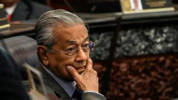 Berita Luar Negri: Mahathir: Najib Razak Tak Merasa Malu, Ingin Kembali Berkuasa
