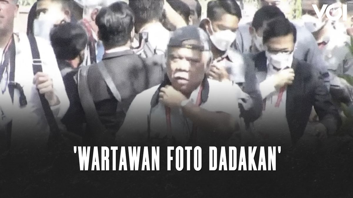 VIDEO: Minister Of PUPR Basuki Hadimuljono Becomes 'Common Photo Journalist'