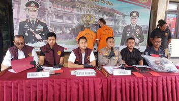 Arrêtés par la police d'Iran, deux enfants iraniens à Bali, confisqués et volés leur compatriote sénégalais