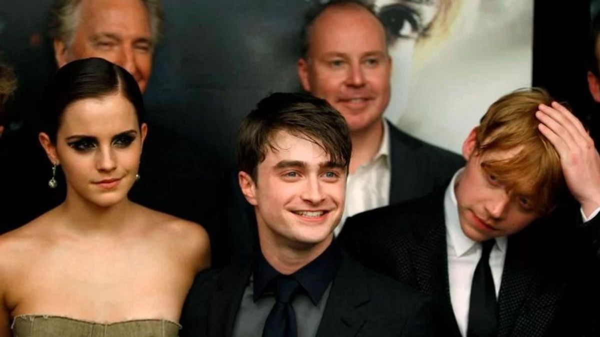 Berita Seleb: Daniel Radcliffe, Emma Watson Kenang Pengalaman Di "Harry Potter"