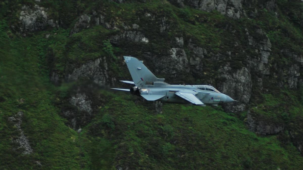 Ukraina Tangkap Perwira Angkatan Udara karena Mata-matai Jet Tempur Pasokan Barat