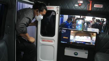 60 Mikrotrans Ber-AC Mulai Mengaspal di Jakarta