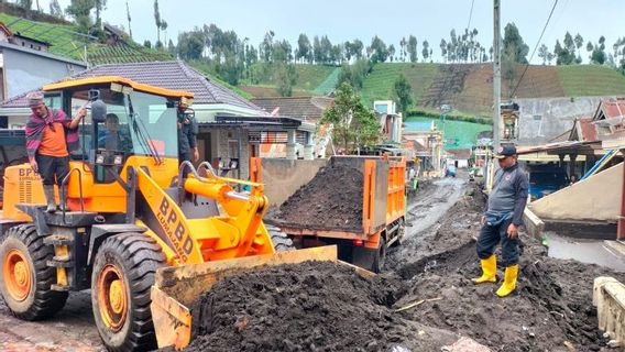 Akses Jalan Lumajang-Malang Terdampak Longsor Bisa Dilintasi Lagi