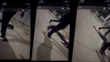 إذا سجل شين فيديو ماريو داندي ساتريو العنيف ، فمن هو الرجل ذو الحذاء الأسود والأبيض المسجل أمام الكاميرا؟