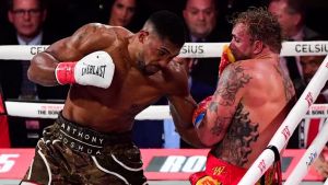 Sempat Ingin Pensiun, Anthony Joshua Jatuh Cinta Lagi dengan Tinju