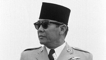 Megawati Délivre Le Message Spécial De Soekarno à La Jeunesse Tni