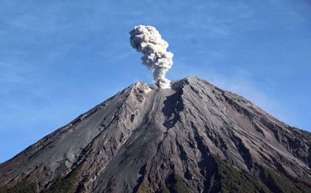 Gunung Semeru Tiga Kali Erupsi, Letusannya hingga 1 Km