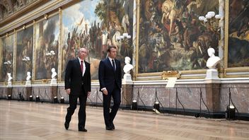 President Putin Calls Emmanuel Macron: Discuss Wheat, Nuclear Power Plants To Prison Attacks