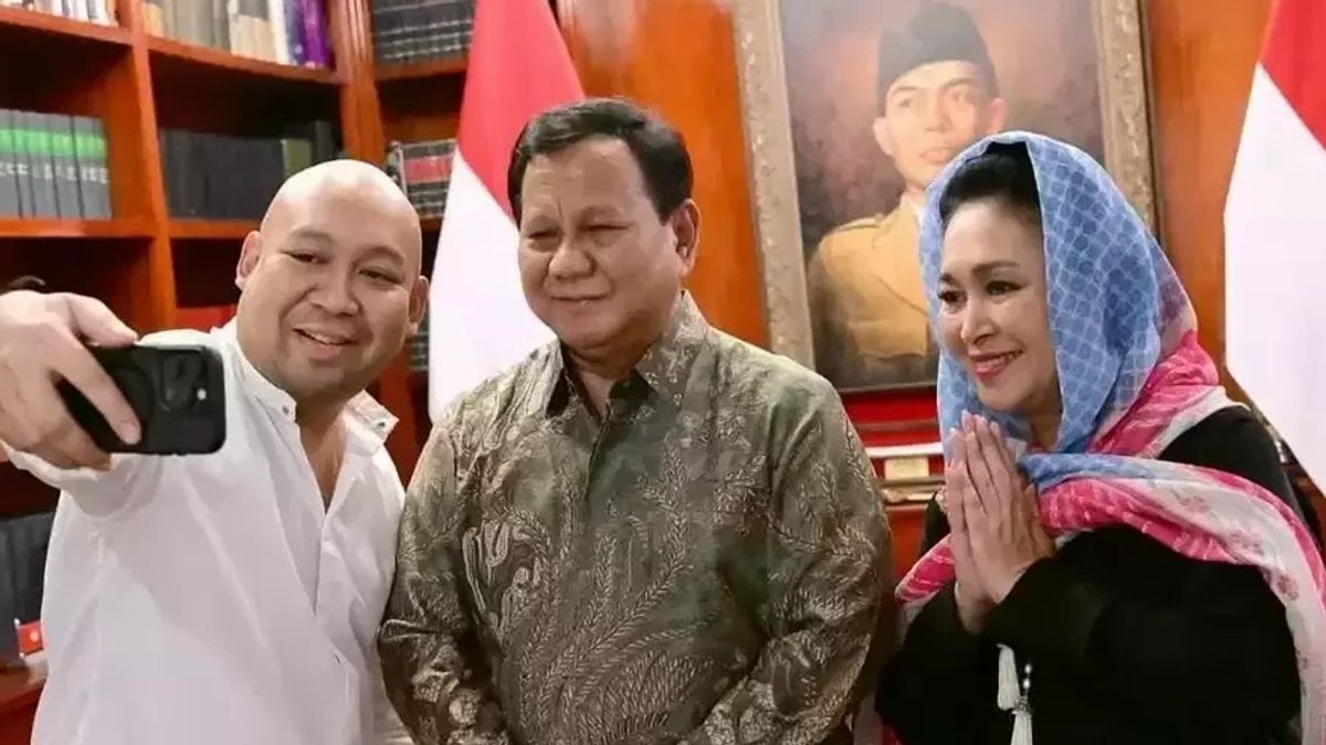 Prabowo, Titiek Soeharto, dan Didit Abadikan Momen Lebaran 2025 Bersama