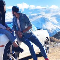 3 Posisi Menantang Bercinta di Mobil, Berani Coba yang Mana?