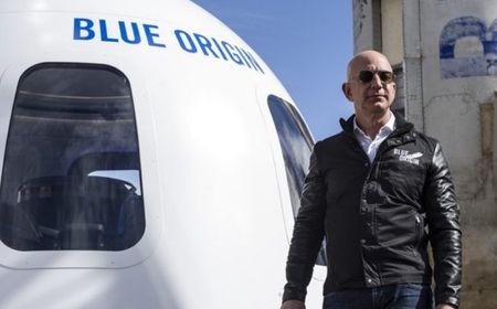 Bos Amazon, Jeff Bezos Ajak sang Adik Terbang Ke Luar Angkasa