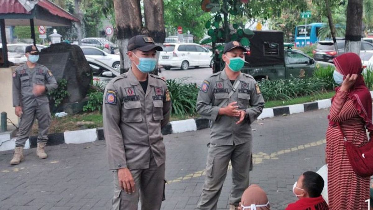 Satpol PP Yogyakarta Turun dengan Personel Penuh untuk Pengawasan Protokol Kesehatan saat Perayaan Tahun Baru 2022