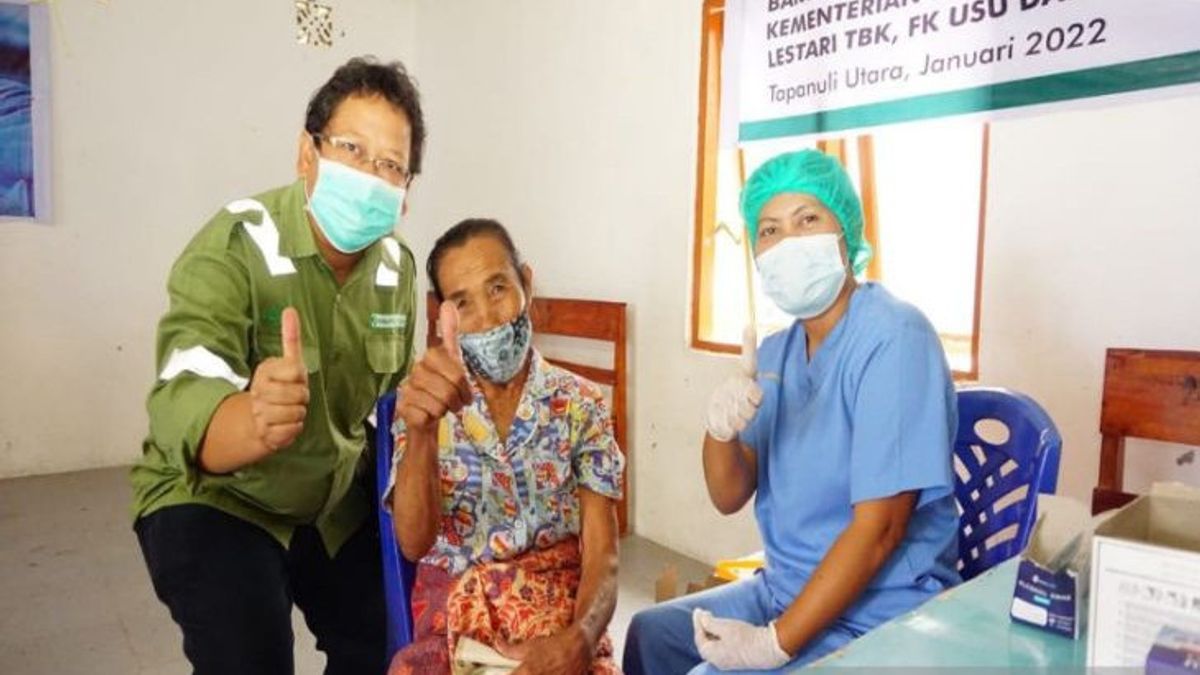 PT Toba Pulp Lestari Sumbang 7.300 Vaksin Booster untuk Dukung Wisata