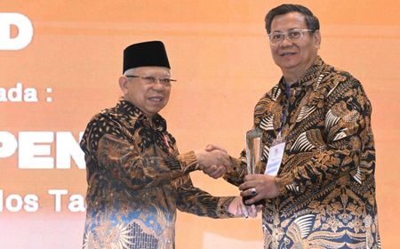 TASPEN Raih Penghargaan CSR & PDB Awards 2024 dari Wakil Presiden Maruf Amin